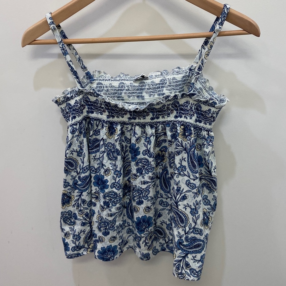 Super cute blue white and light yellow flowy tank top!